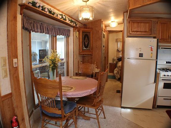 3rd image of 5215 Saratoga Ln Lot 109