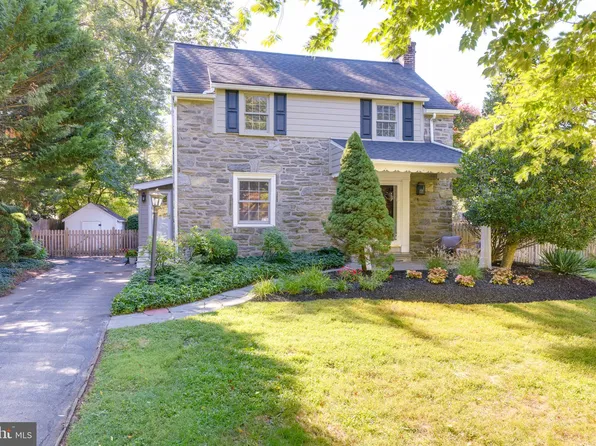 13 Barleycone Ln, Bryn Mawr, PA 19010