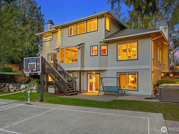 5th image of 22532 88th Avenue W