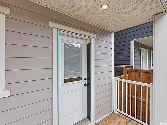 3rd image of 1402 Wiggins AVENUE S