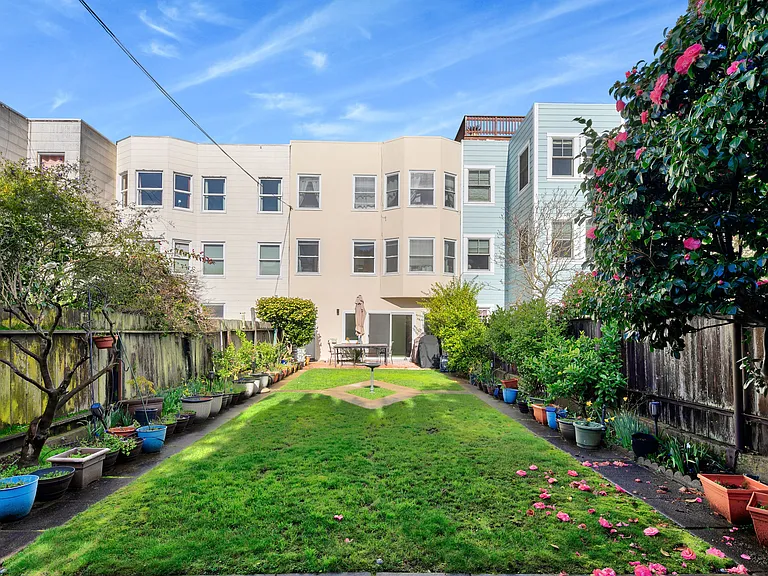 1357 Francisco St — Photo 16