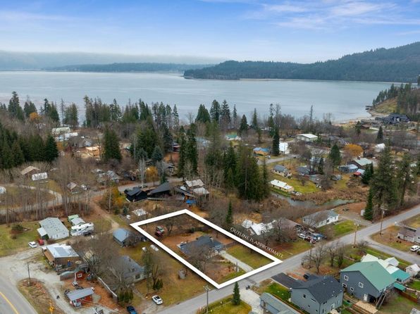 211 4th St, Dover, ID 83825