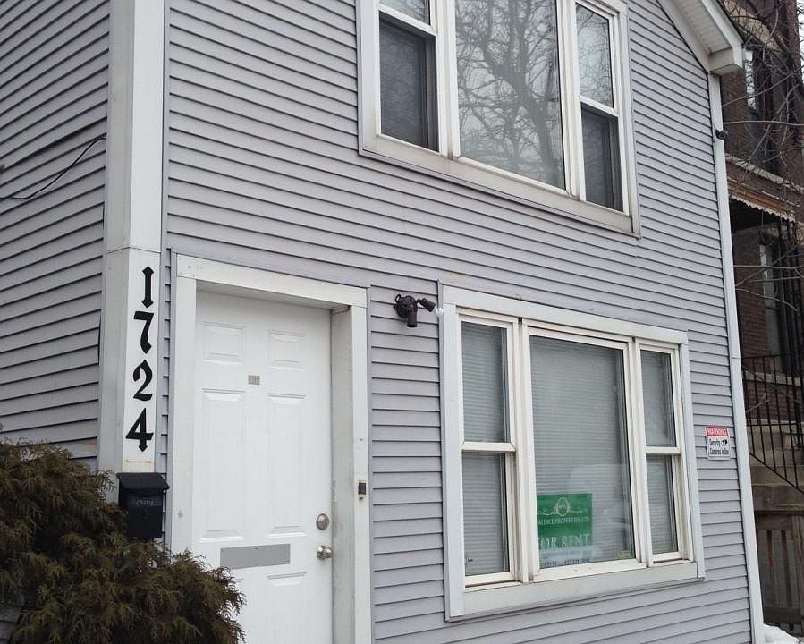 1st image of 1724 W Wabansia Ave #1