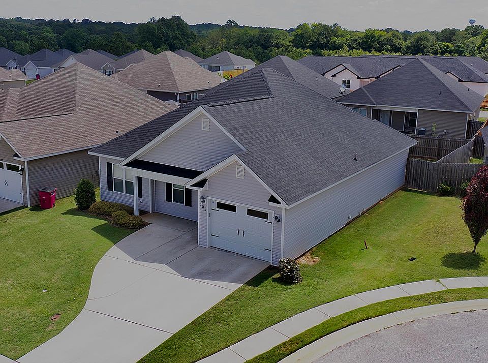 2nd image of 105 Abney Ct