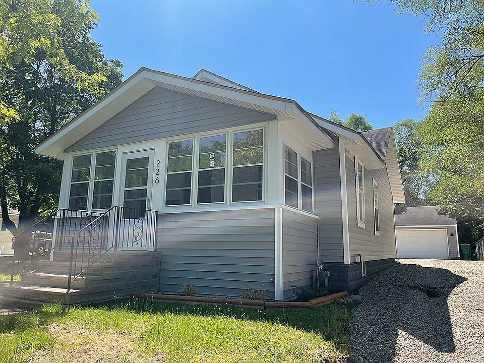1st image of 226 Laurel Dr