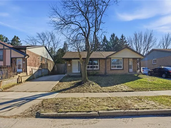 94 Wendover Dr, Hamilton, ON L9C 5X5