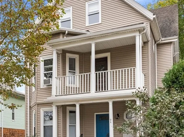 94 Summer St #3, Somerville, MA 02143