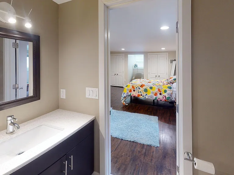 4426 Pine St #3R — Photo 9
