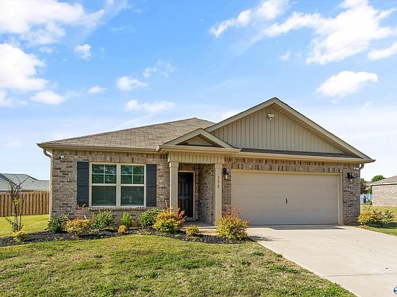 2nd image of 153 Meadow Ridge Dr