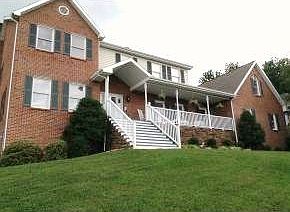 1st image of 3348 NW Berkshire Cir