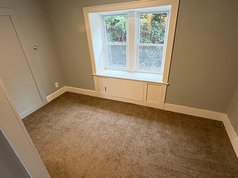 1449 Laffer Ave — Photo 6