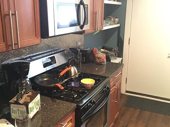 3rd image of 3451 N Wolcott Ave #Tf3