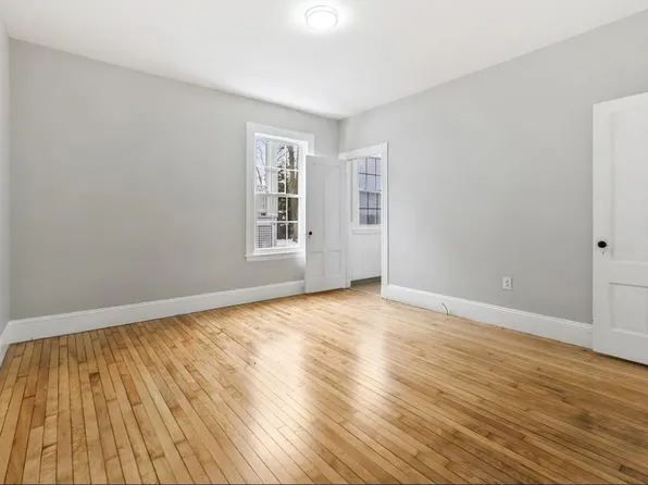 53 Nichols St, Lewiston, ME