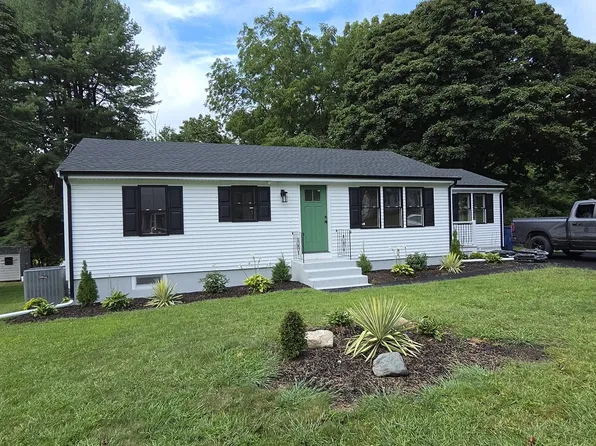 13 Delmar Rd, Medway, MA 02053