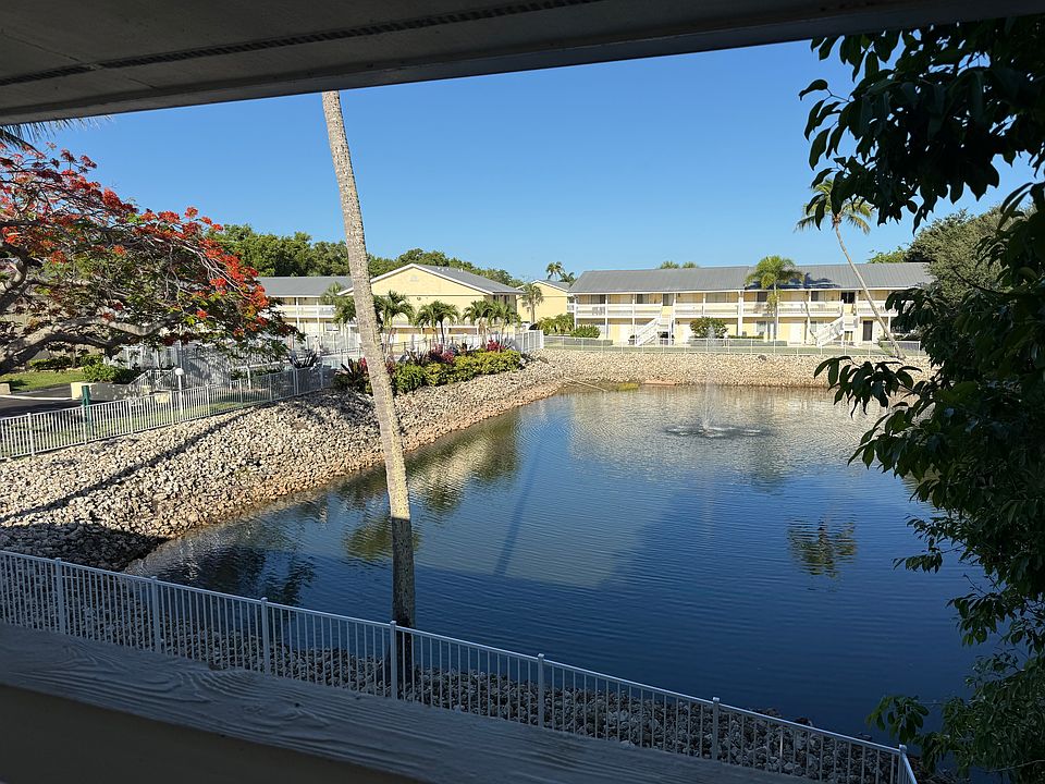 1st image of 4609 Bayshore Dr #5