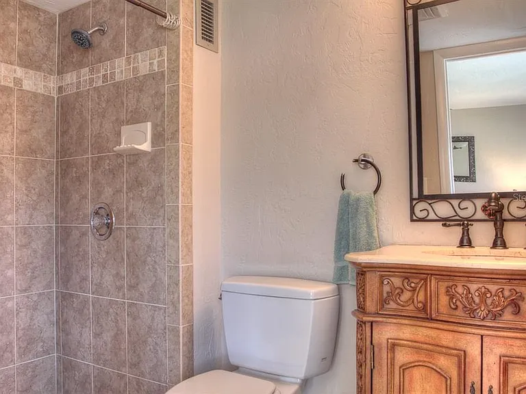 1250 N Portofino Dr #107MAR — Photo 18