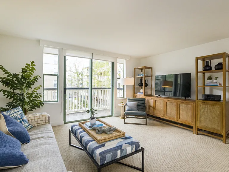 Marlin Cove Apartments — Photo 1