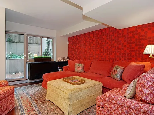 Sold by Sotheby's International Realty | media 15