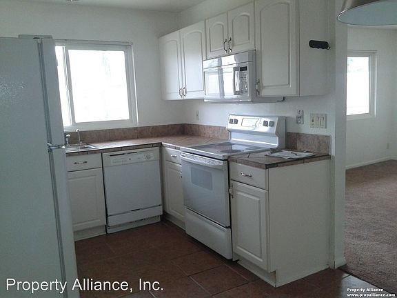 2nd image of 908 S Sunshine Ave Unit 17