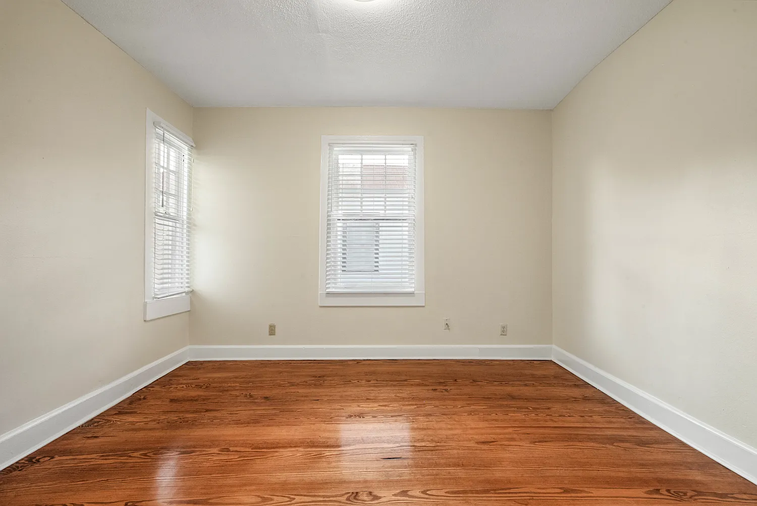 3 bed, $2,599 — Photo 1