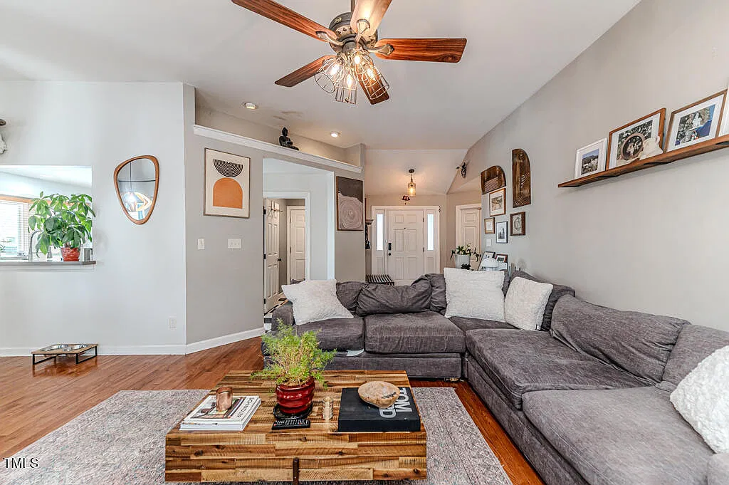 3 bed, 1506 sqft, $2,250 — Photo 4