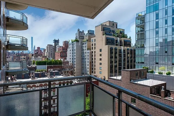 Rented by Charles H. Greenthal Management Corp | media 13