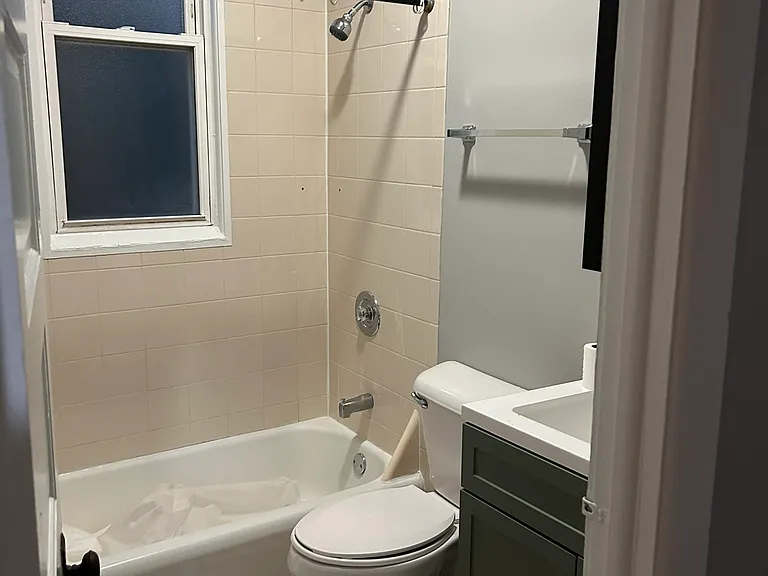 2101 W Montrose Ave #2 — Photo 21