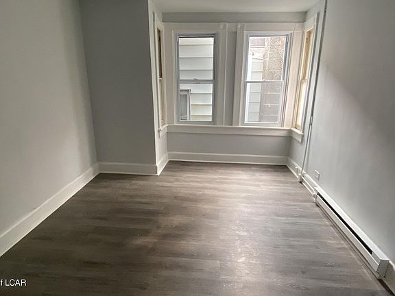 5th image of 51 S Welles St
