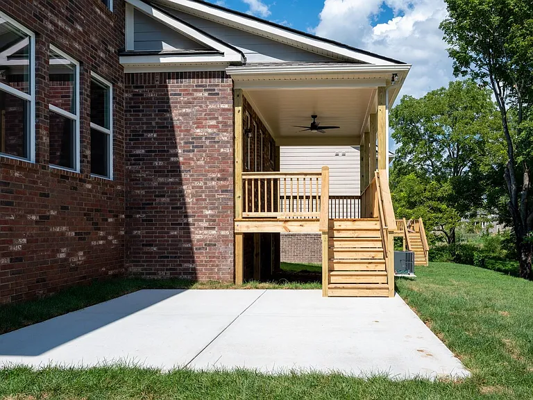 4018 Foxglove Farm Dr — Photo 33