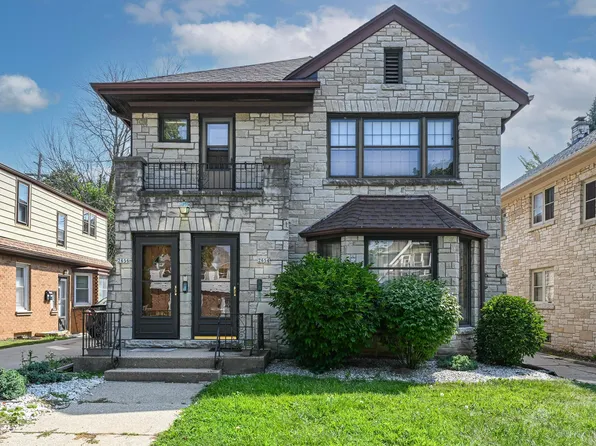 2654 N 62nd St, Wauwatosa, WI 53213