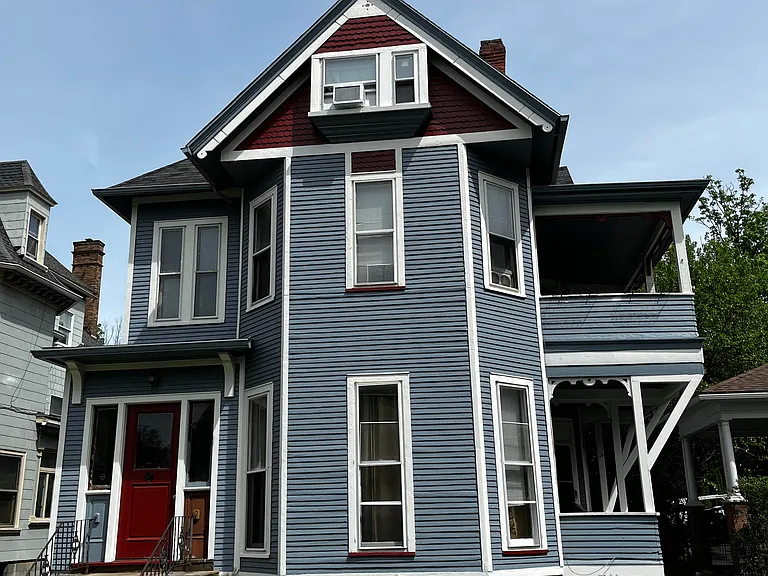 24 Portsmouth Ter #3 — Photo 4