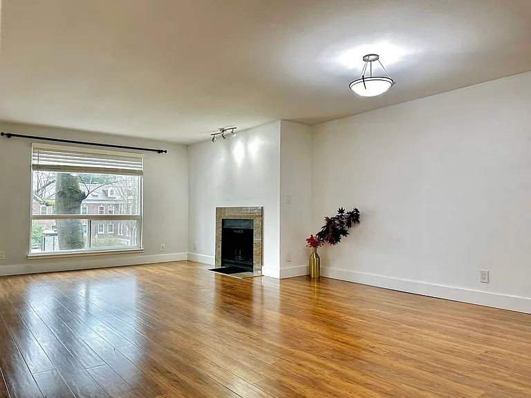 7323 Sand Point Way NE #106 — Photo 9