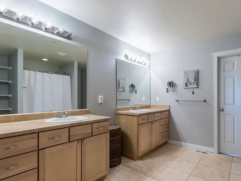 1456 Packwood Ave — Photo 30