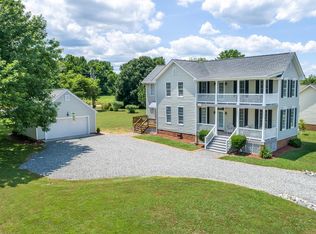 9 Skipjack Lndg, Saluda, VA 23149