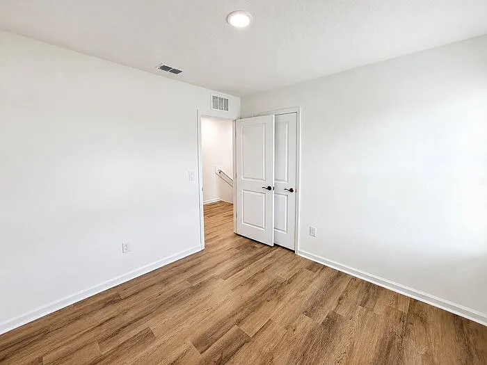 8662 Elmo Rd — Photo 36