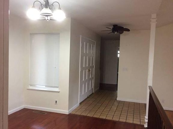2nd image of 2756 Grandview Dr