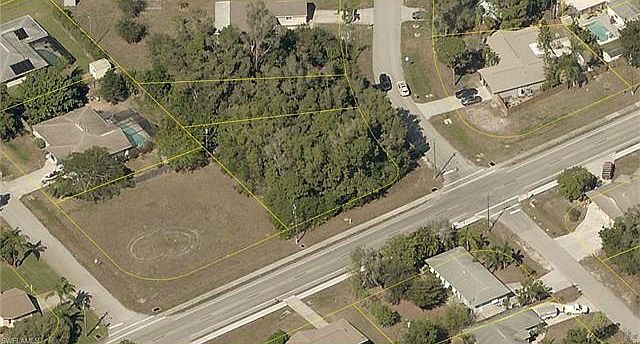 2nd image of 18464 Phlox Dr