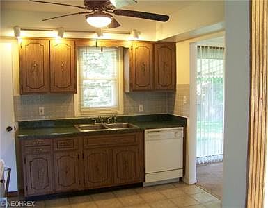 4th image of 18294 Carol Dr