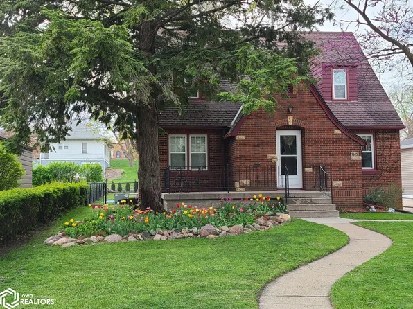 1615 N Carroll St, Carroll, IA 51401