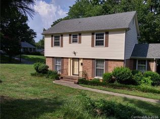 6801 Sunview Dr, Charlotte, NC 28210