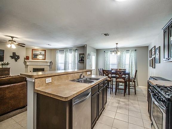 5th image of 9821 Tanglebrush Dr