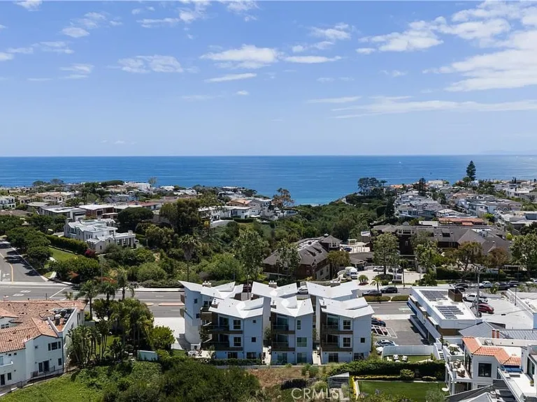 3920 Coast Hwy E — Photo 43
