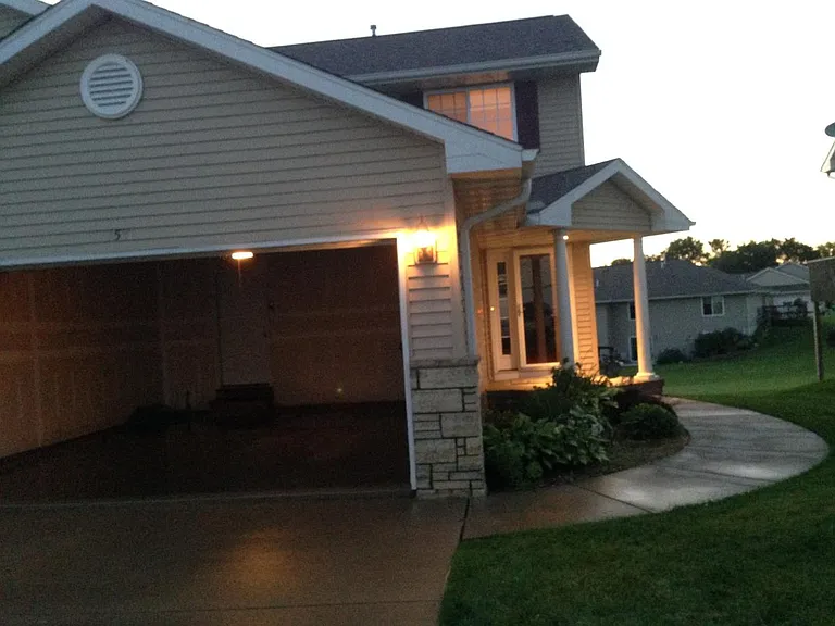 3510 Stoneview Cir SW — Photo 1