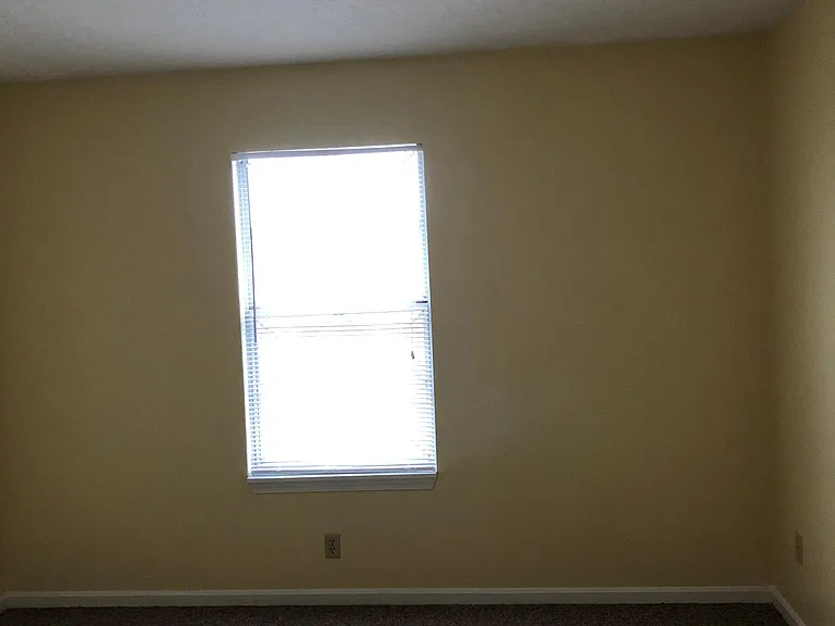 2926 Crockett Ct #4 — Photo 2