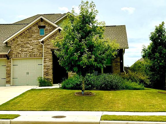 2nd image of 241 Frio Ln