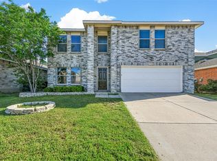 5332 New Castleton Ln, Fort Worth, TX 76135