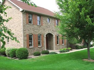 1715 Geraldine Dr, Dubuque, IA 52003