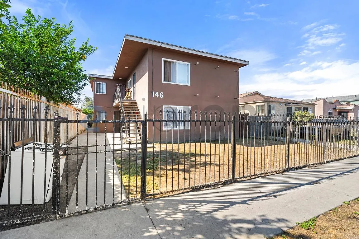 2 bed, 850 sqft, $2,800 — Photo 3