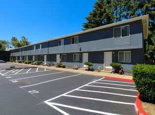 365 NE Starr St APT 13, Sublimity, OR 97385