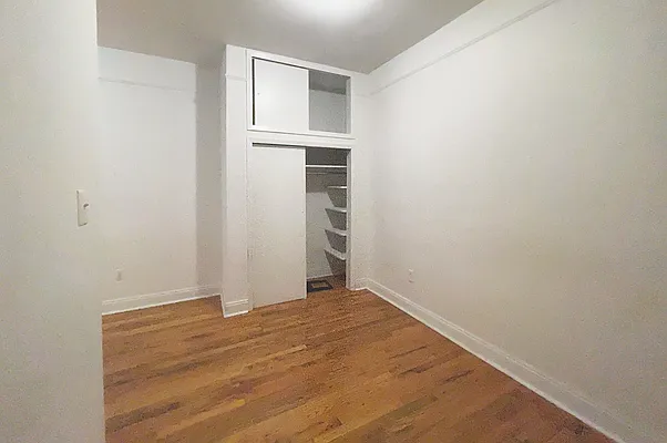 Rented by Esquire Management Corp | media 6